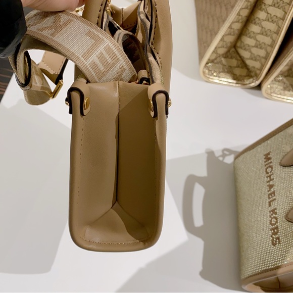 Michael Kors XS Mirella Crystal Crossbody - Picture 4 of 8